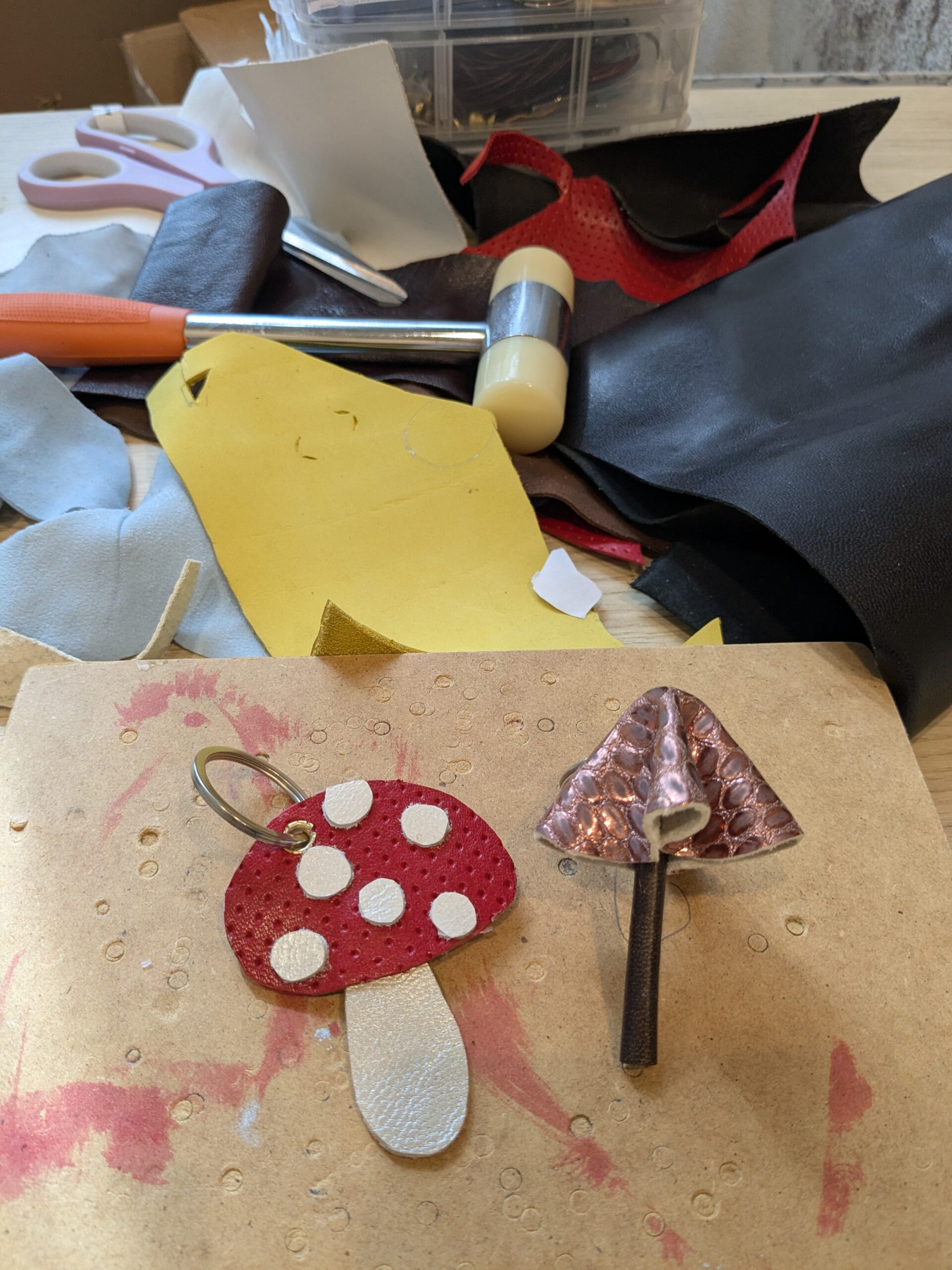 Mon petit champi en cuir - crédit musée